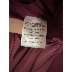 REMI x REVOLVE Stephanie Shirt Size XS Wine‎ VNECK long Sleeve Crop Top thumbnail 3