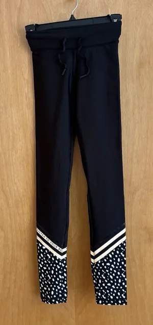 Sarah's Day x White Fox Active Blackout Leggings •‎ X Small thumbnail 1