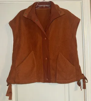 Rust orange yeokou Sherpa button thumbnail 6