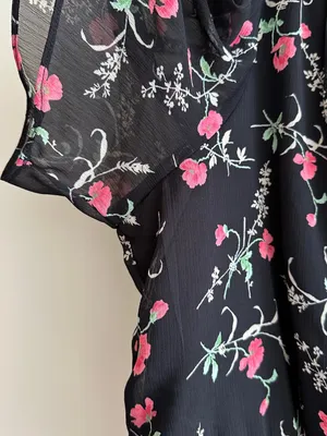 Haver London Smocked Waist Floral Flowy Blouse, Black/Pink, Size Large thumbnail 6