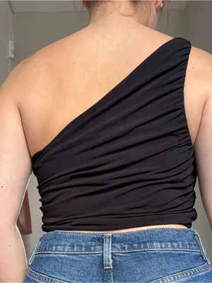 Forever 21 black ruched one-shoulder crop top thumbnail 2