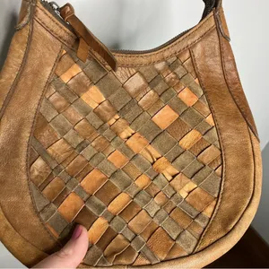 Vintage lucky brand woven leather crossbody bag small/med size‎ thumbnail 3