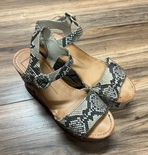 Dolce Vita‎ sandals 8 thumbnail 1
