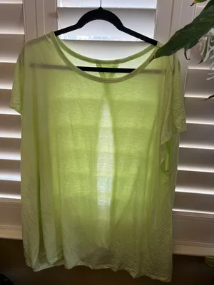 Old Navy Active Top thumbnail 1