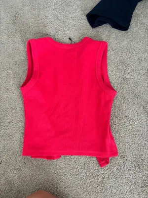 Edikted Red Top thumbnail 2
