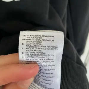 EUC | Adidas‎ women’s black & white crewneck — size 8 thumbnail 4