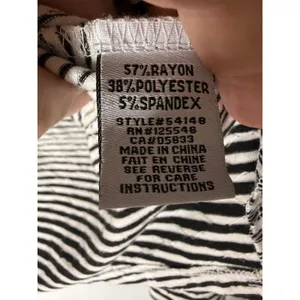 Habitat Clothes To Live In Womens XS Black White Mixed Stripe V-Neck Top 54148 thumbnail 5