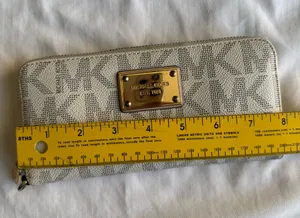 Michael Kors Wallet thumbnail 7