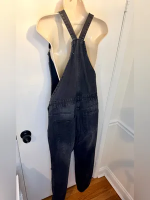 Love Tree Denim Overalls Size M Dark Wash Distressed Black Gray Overalls thumbnail 11