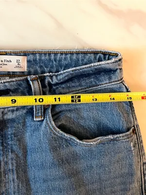 Abercrombie & Fitch 90s Relaxed Jeans Womens 27/4S High Rise Light Wash thumbnail 4