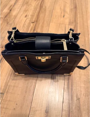 Michael Kors Purse Leather Black Crossbody thumbnail 2