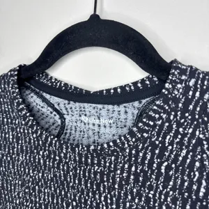 Lululemon Size 6 Runderful Long‎ Sleeve Knotted Jacquard Black White Running Gym thumbnail 5