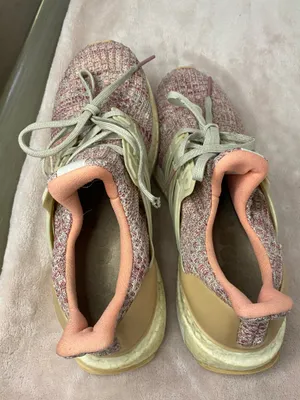 Adidas UltraBoost 4.0 J 'Chalk Coral'Women's Size 7 Sneakers shoes thumbnail 4