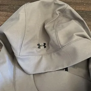 Under Armour Rain Coat thumbnail 3