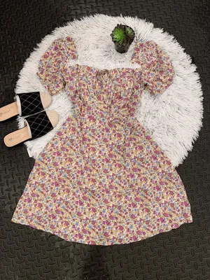 dress thumbnail 1