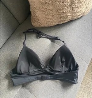 Boutique Black bikini top thumbnail 2