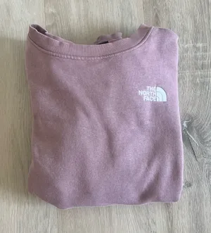 North face crewneck thumbnail 1