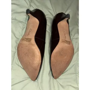 Clarks Artisan Sz 7.5 Burgundy Patent Leather Kitten Heel Pumps Pointed Toe thumbnail 16