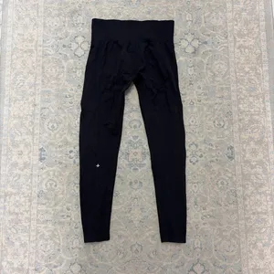 Halara Seamless Black Leggings thumbnail 2