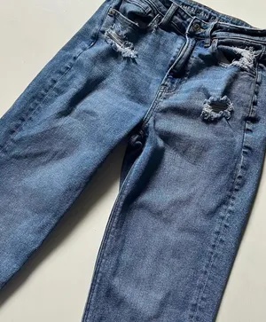 American Eagle mom straight jeans thumbnail 2