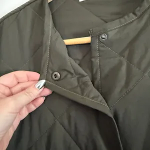 BISHOP + Young | Hunter Green Quilted Puffy Snap Front Beach Walk Jacket XS thumbnail 4