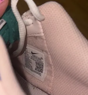 Nike Air Force 1 thumbnail 5