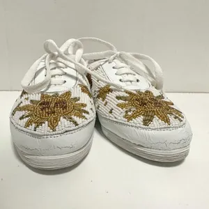 VTG Colorwerks Beaded Sneakers White Size 6 thumbnail 3