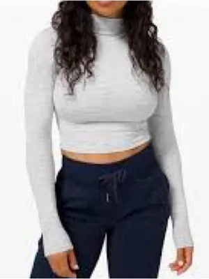 Lululemon All Aligned Mock Neck Long Sleeve Size 6 Nulu Cropped Gray Stripe thumbnail 3
