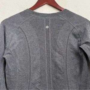 LULULEMON Black Heathered Swiftly Tech Crew Neck Long Sleeves Size 10 thumbnail 7