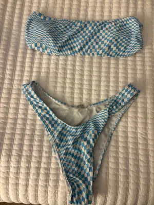 Bikini Blue thumbnail 1