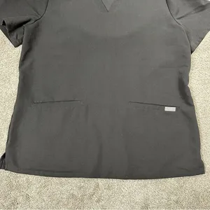 Figs Women’s Casma Three-Pocket Scrub Top Shortsleeve in Black Size L thumbnail 5