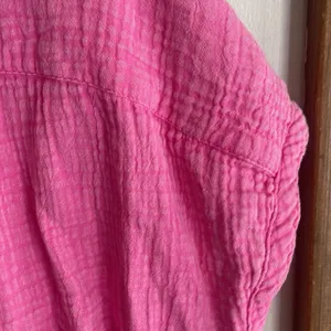 Faherty Dream Cotton Gauze Desmond Top Cone Flower Pink thumbnail 12