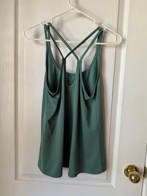 Old Navy Active Tank Top thumbnail 2