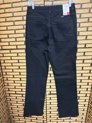 Wrangler black high rise bootcut jeans size 8/29 thumbnail 2