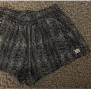 Vuori Shorts Women’s thumbnail 5
