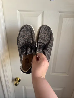 Women’s Leopard Hey Dudes thumbnail 4