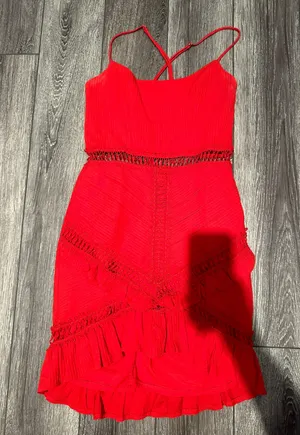 Red Dress thumbnail 1