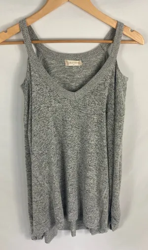 Altar'd State Heather Grey Cold Shoulder Long Sleeve Soft Knit Top Size Medium thumbnail 1