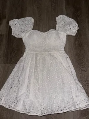 White dress.  thumbnail 2