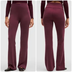Lululemon Womens Ribbed Softstreme High-Rise Flared Lounge Pants Garnet Size 8 thumbnail 2