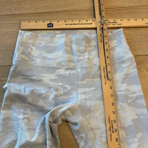 Lululemon Wunder Under High Rise Tight 25” Luxtreme Incognito Camo Size 12 thumbnail 4