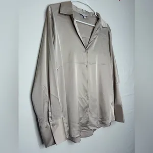 Maison d’Amélie Paris Taupe Satin Button Front Blouse women’s Size M(A204)&✨ thumbnail 6