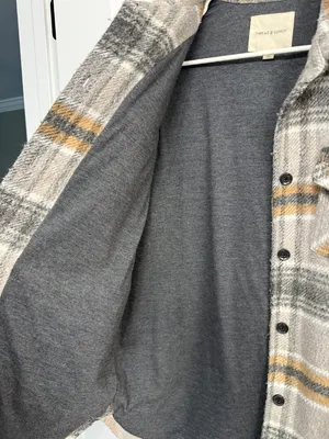 Thread & Supply Charcoal Taupe Plaid Fleece Shacket Women’s S thumbnail 5