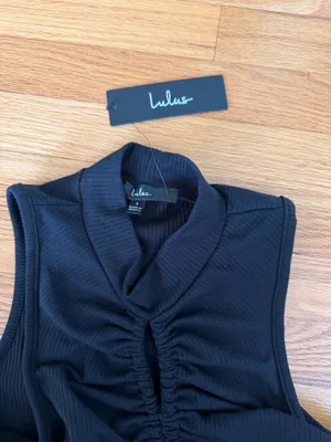 Lulus cropped tank thumbnail 3