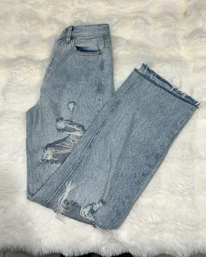 PacSun Lightwash Boyfriend Distressed Jeans thumbnail 1