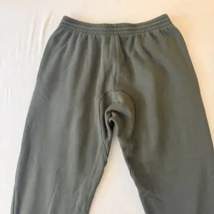 Savage X Fenty Fleece Green Jogger Pants Womens Medium thumbnail 6