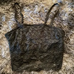 SO | Pretty Little Layers - Black Lace Camisole Top - Size XS - NWOT thumbnail 2