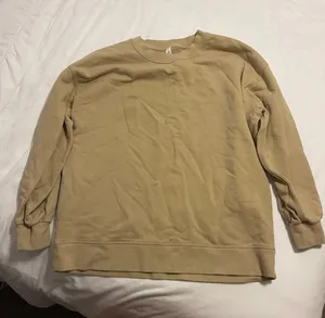 Perfectly Oversized Crew thumbnail 2