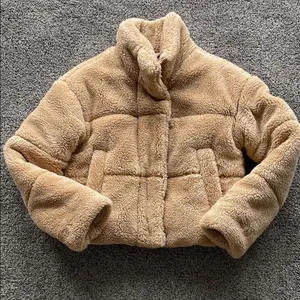 Alo Yoga Sherpa Angel Snow Puffer thumbnail 5