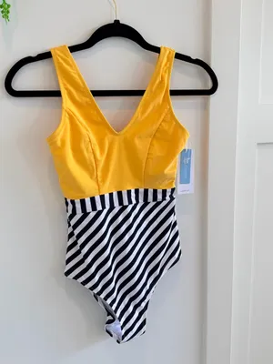 Cupshe Yellow and Black-White Striped One-Piece Swimsuit thumbnail 2